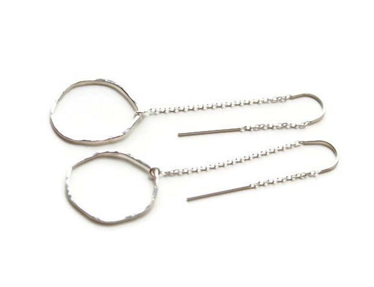 mohamad_nazzal's tweet photo. terling silver Threader earrings. Long chain modern earrings with organic shape links. Sterling silver thread earrings. Organic recycled.
#OrganicShapeLinks #LongChain #Threader #ModernEarrings #Organic #Sterling #EverywhereUR
👉https://t.co/sLgCWtYsuW https://t.co/TKpxhuRszS