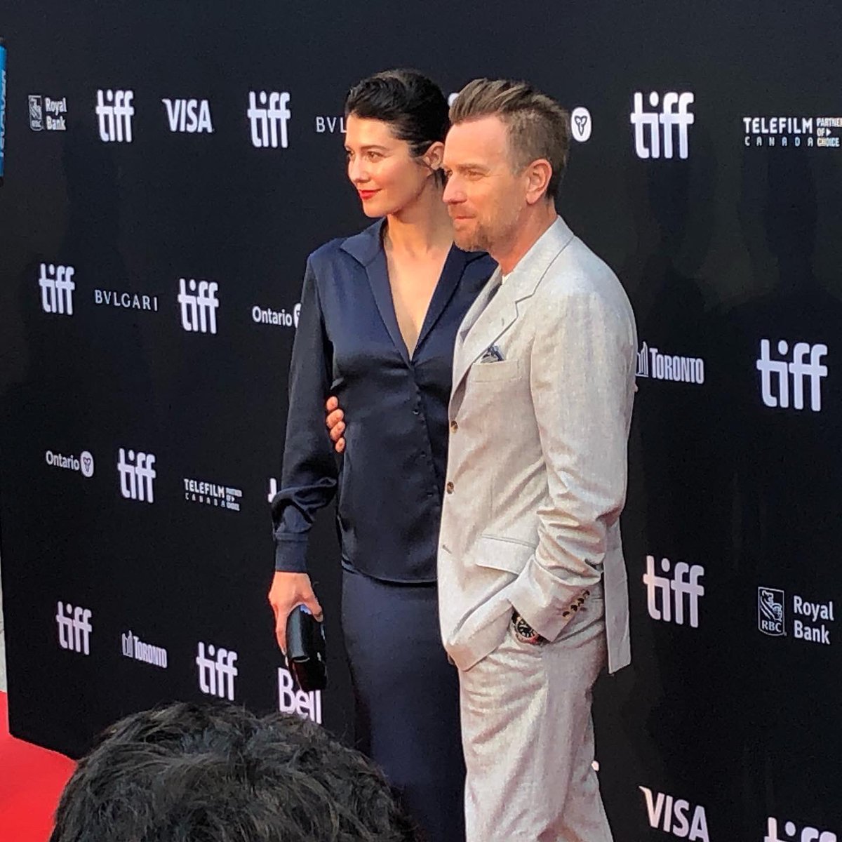 JeeYunTV's tweet photo. The @TIFF_NET red carpet for the world premiere of Raymond &amp; Ray.

Pic 1: Actors Ewan McGregor and Ethan Hawke

Pic 2: Actors Ewan McGregor and Mary Elizabeth Winstead

Pic 3: Actors Ethan Hawke and @Vondie_Curtis_H

Pic 4: Actor @MaximSwinton #tiff #tiff22 #TIFF2022 #toronto https://t.co/Y7zt9WUjVM