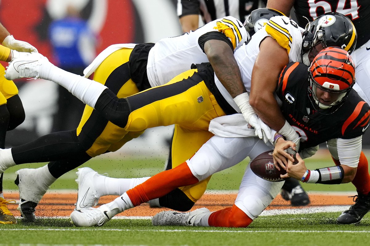 NFL on CBS 🏈 tweet media
