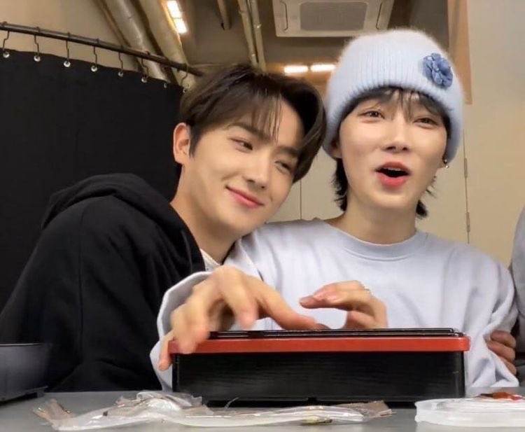 hendemry's tweet photo. 3..2..1 the countdown is off! today is must be the most important day of the year cuz it was the day you began existing. May you be gifted with life’s biggest joys and never-ending bliss. Thank you for bringing happiness to all theBs, love. Happiest birthday. 

(@Hyunjeau) https://t.co/VwZkqIJqBF