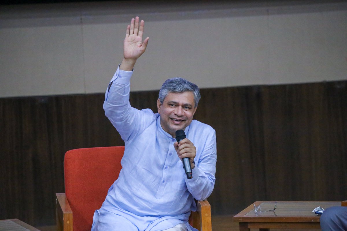 IIT Gandhinagar tweet media