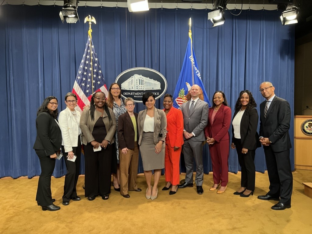 @Lmonet and @GideonGuardian from @NACDL join other leading voices in criminal defense from @bpda_justice, @NAPD2013, and @NLADA to discuss expanding access to justice with the @TheJusticeDept! #a2j #IndigentDefense #AccessToJustice #PublicDefense #CriminalLegalSystemReform