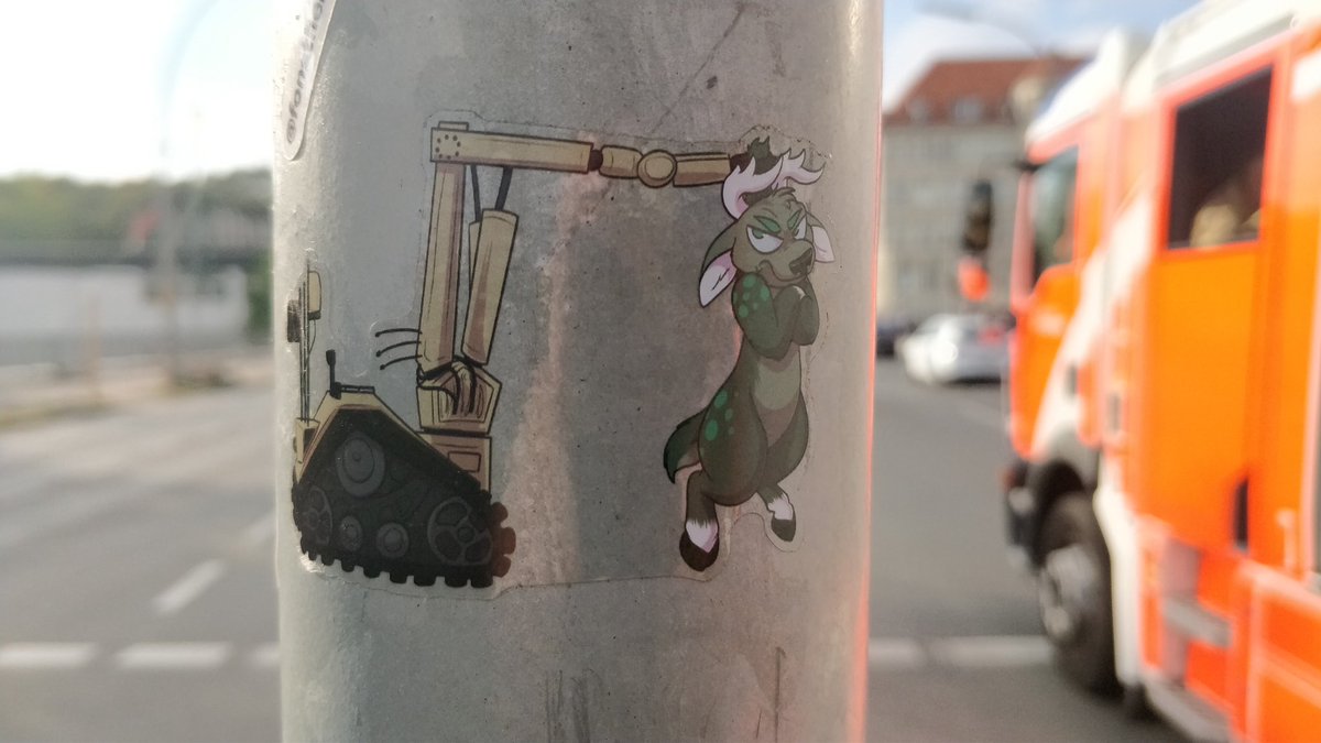 ESTRELevator's tweet photo. Traces of @eurofurence #1

13.9.22 https://t.co/k9j6ie858p
