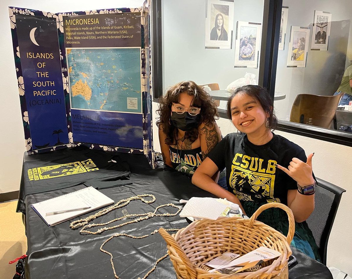 ProvostKSG's tweet photo. Cultural Welcomes: Round 1! The Beach gathered to learn more about our Native American and Pacific Islander students and colleagues yesterday. These events enrich our sense of support and appreciation for ALL! Looking forward to a full week of more cultural welcomes #OneBeach https://t.co/c7EGIYqbTf