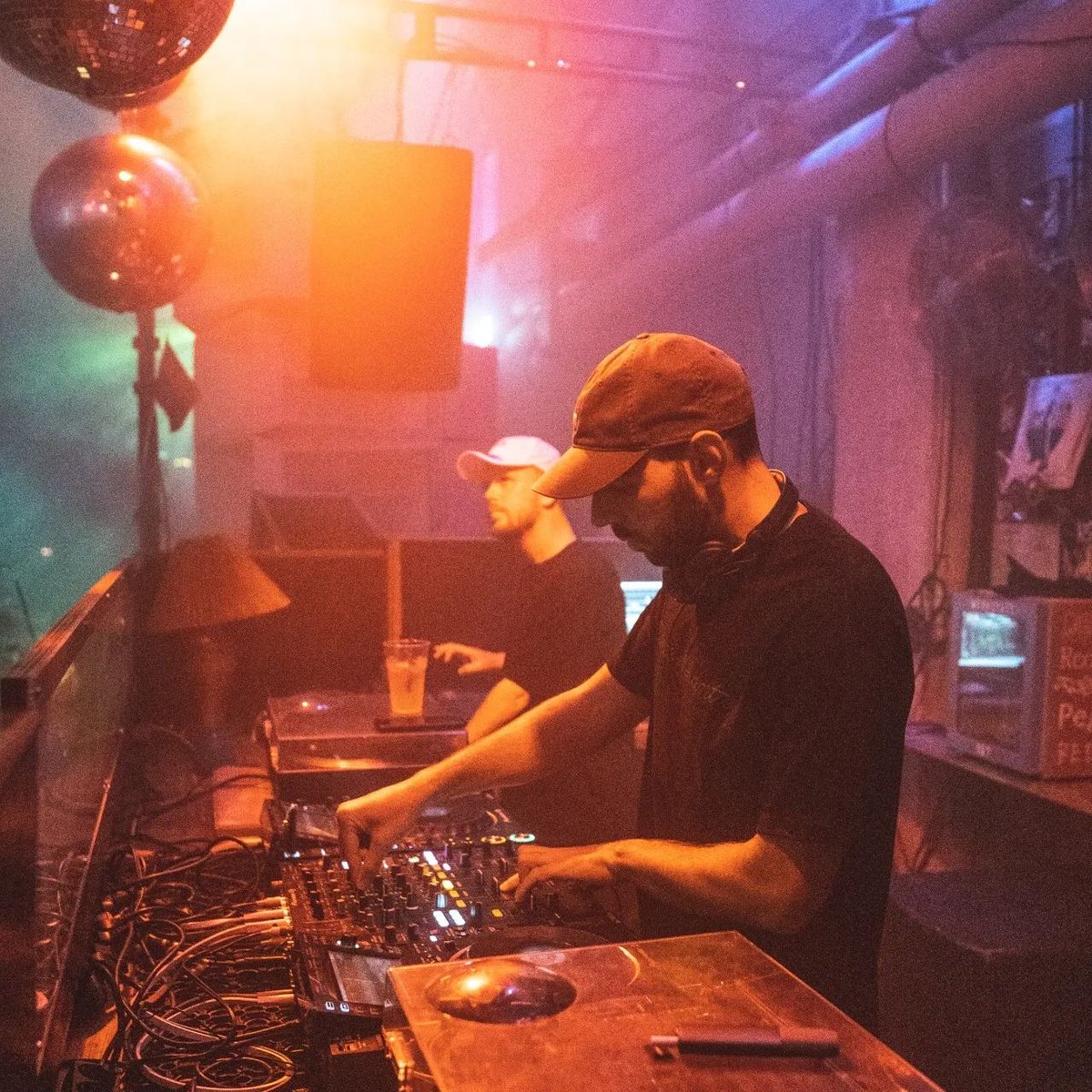 FairPlayOFC's tweet photo. Some 📸 from last weekend at werkstatt167. Ended the night with a b2b with our brother nilu_dk. Thank you for being a great host in amazing Denmark 🇩🇰 ❤️ https://t.co/OnGG71GScv