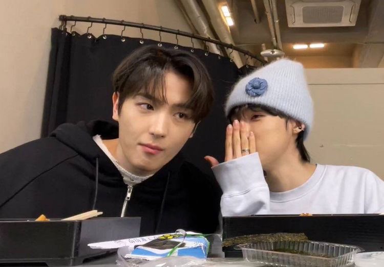 hendemry's tweet photo. O-ho! Someone is getting older today. Who could it be? yes, happy birthday to our Hyunjae! Today is a new start, a fresh beginning to pursue new endeavors with new goals. Hoping that you get everything you wished for on your birthday! https://t.co/Lc9VFK70hN