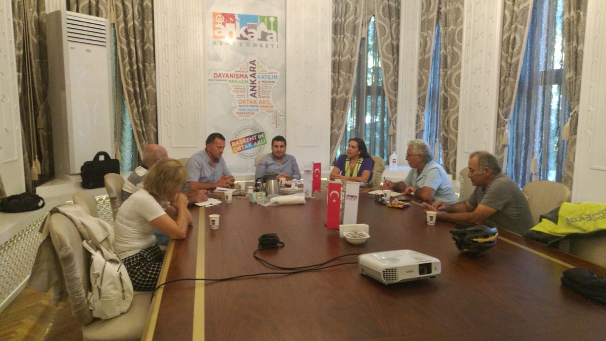 Bisiklet Meclisi Y.K Toplantısı Kadir İspirli başkanlığında gerçekleştirildi. Toplantıda 1 Ekim Dünya Kalp Günü Etkinliği, 16 Ekim Anadolu OSB Bisiklet Turu ve 20 Ekim Ankara Gölleri Bisiklet Festivali Çevre Ve İklim Duyarlılığı çalışmaları görüşüldü. <a href="/Bisiklet_Ankara/">Ankara Kent Konseyi Bisiklet Meclisi</a>