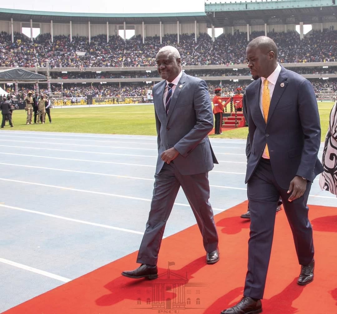 AUC_MoussaFaki's tweet photo. I was privileged to witness today, alongside other African leaders, another peaceful transfer of power in #Kenya, an enduring feature of the country's political maturity, with Unity as its shield and defender. Hongera H.E. President @WilliamsRuto. Hongera Kenya. https://t.co/XLxIIVMRXu