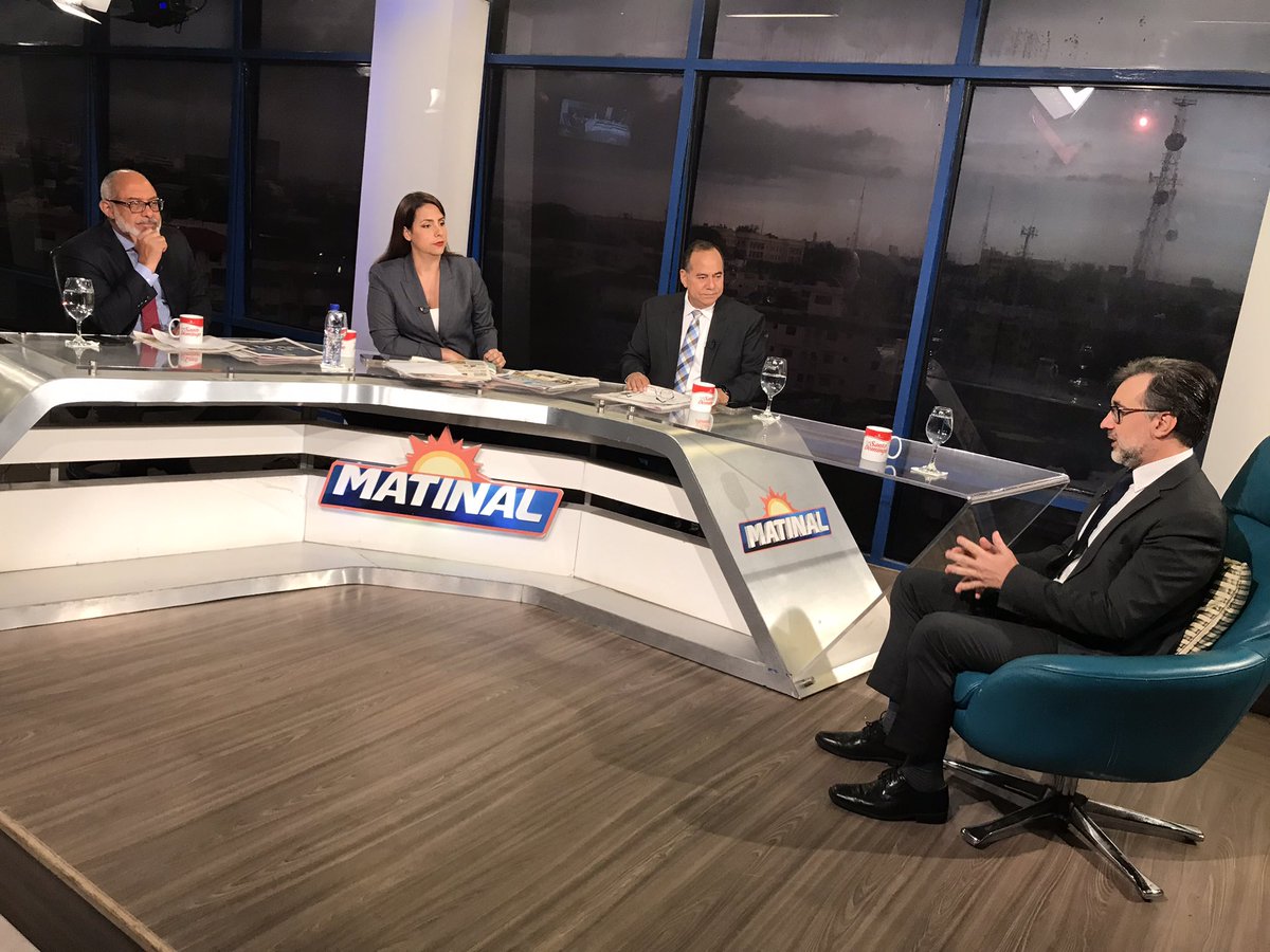 Matinal5's tweet image. Estamos en el aire en la entrevista con Darwin Caraballo director ejecutivo de @EDUCA_RD , sintonízanos por @TelemicroHD