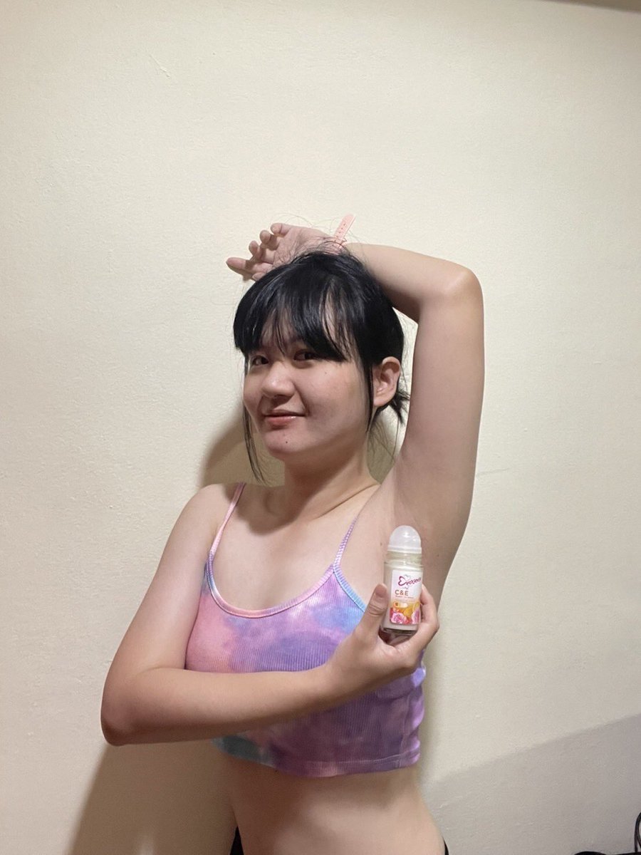 psmark1821's tweet photo. กล้ายกแขนขึ้นจนสุดแบบไม่ต้องกลัวอะไรเลย โพสกี่ท่าก็เอาอยู่ด้วย Eversense Super Fruit Extra White Roll On จะมุมไหนก็มั่นทุกมุม🌸🍑​​

#เชิ่ดSHINEในแบบที่ใช่ #มุมไหนก็มั่นได้อีก #EversenseThailand https://t.co/DHORLotuG9