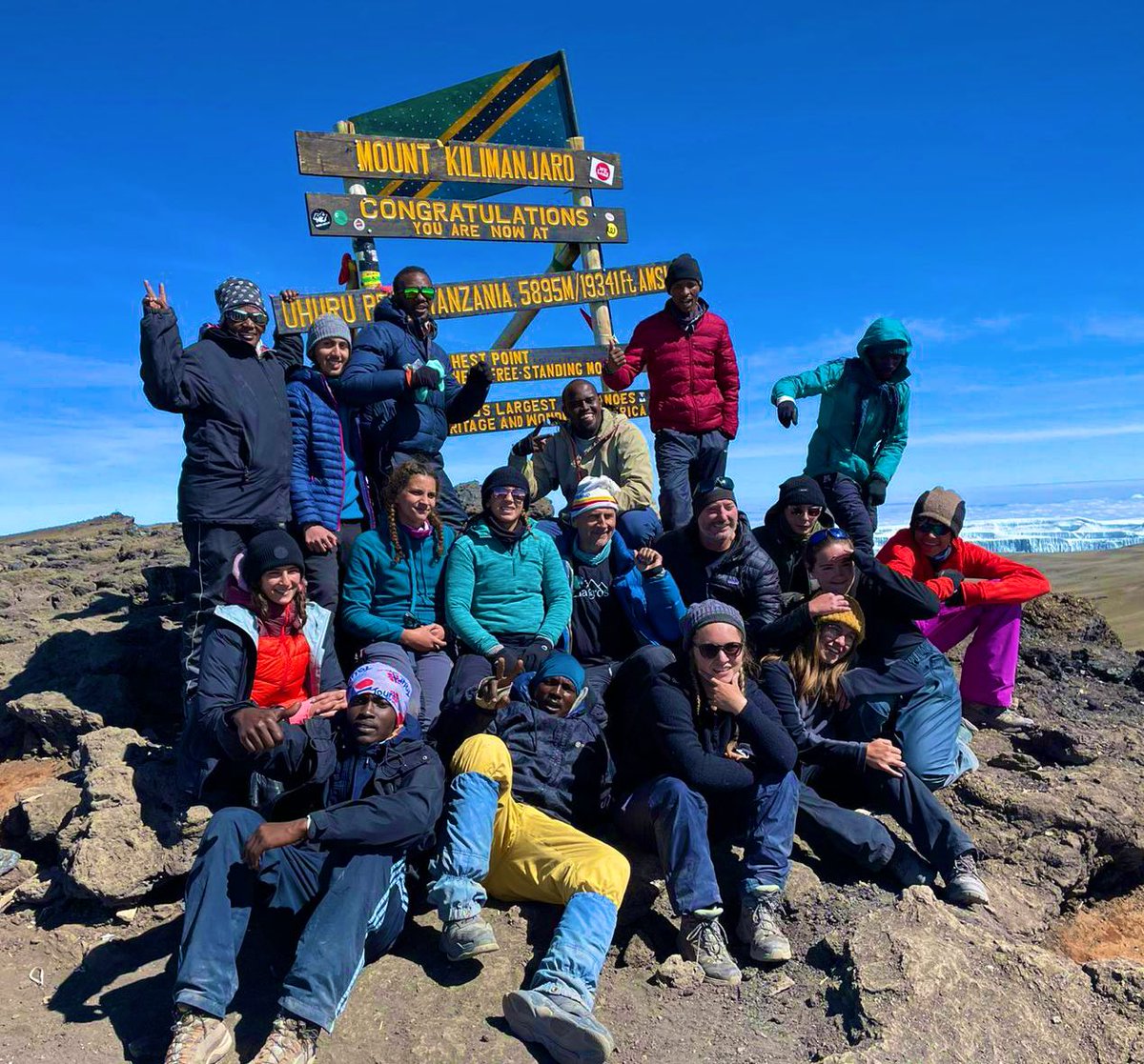 shadwelltokili's tweet photo. 8 young people and 3 leaders from @shadwellbasin successfully reached UHURU PEAK #Kilimanjaro, 9 Sept; Africa’s highest point and world’s highest freestanding mountain. Now they’re volunteering at https://t.co/eIJCNlY9Dz

🙏 @danefordtrust @theyetmedia @BearGrylls @citylordmayor https://t.co/FUsvr9FZ3u