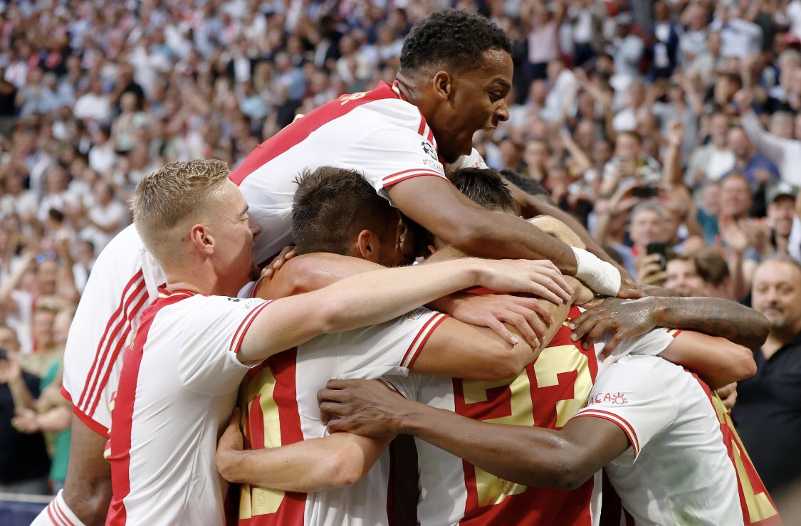 mysteryftblshop's tweet photo. 🚨 𝗪𝗜𝗡𝗔𝗖𝗧𝗜𝗘 🚨

Wint #Ajax vanavond van #Liverpool in de #ChampionsLeague? #LIVAJA   
Dan geven wij een Mystery Box weg! 

Winnen? 🎁 
✅ Volg @mysteryftblshop 
🔄 Retweet 

Of bestel direct je Mystery Shirt 👕
👉 https://t.co/xgAUkrHXZq 🛒 https://t.co/epiEvhBHD1