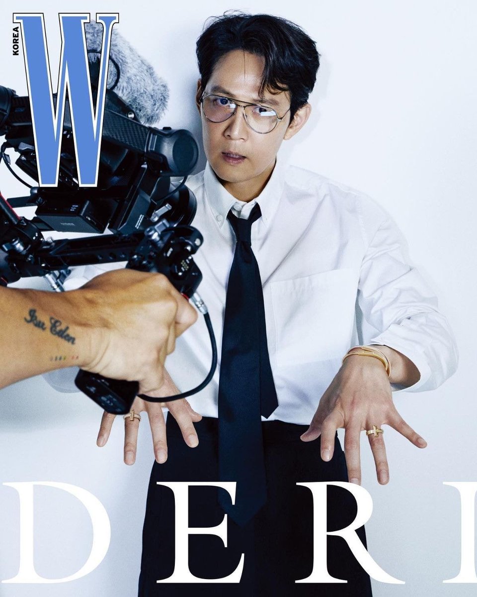 WANTLJJ's tweet photo. #LeeJungJae #イジョンジェ #이정재 https://t.co/q3e9khJsnX