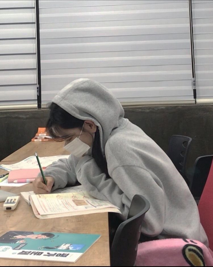 on_lxvme's tweet photo. >>내 기준<< 프아 자극짤 타래 https://t.co/HMpTKuLzy8