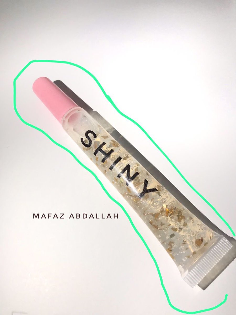 maf0oza's tweet photo. السلام عليكم زي م كلكم عارفين انه انا هوايتي التصوير وكده وبنزل في حساباتي مرة صورت إحدى منتجات شايني اللي هي زي ماشايفين الصورة التحت *وموجود عليها الكردت حقي باسمي* ونزلتها عادي زي وزي اي زول بحب ينشر ابداعته وانا عاملة follow للحساب حقهم وكده وبحب منتجاتهم شديد. https://t.co/hdMVqcsJZV