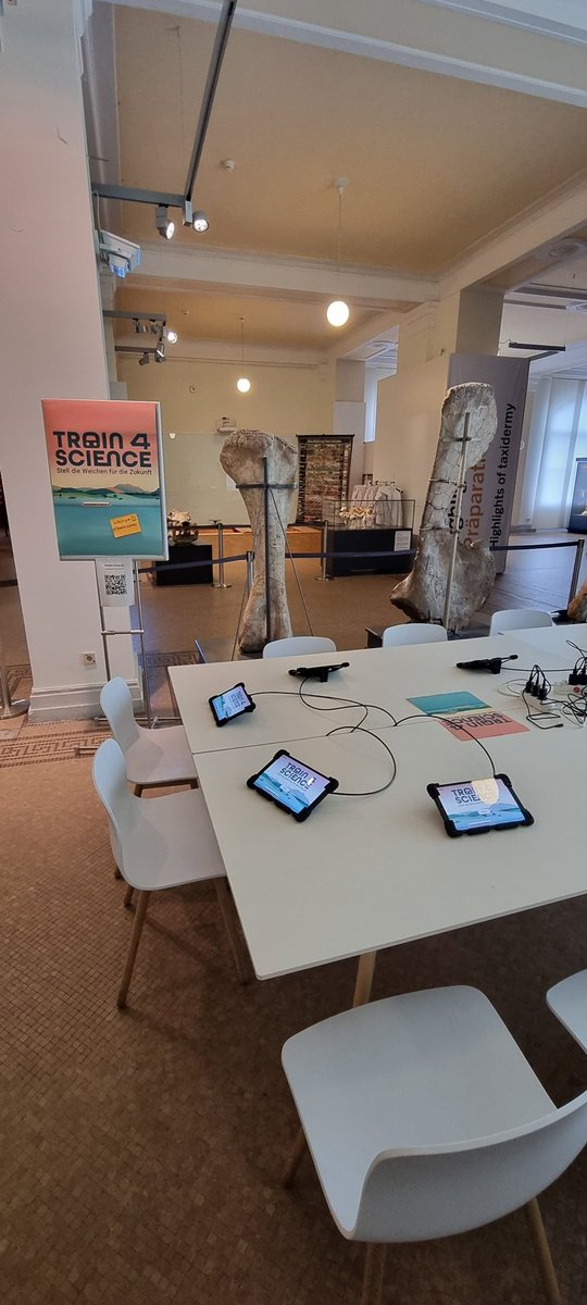 train4science's tweet photo. Wir sind heute im @mfnberlin und spielen mit Besucher:innen #TRAIN4Science. Wir freuen uns noch bis Freitag auf euch und euer Feedback. In unserer Spiele-App geht es um den #Klimawandel. Also kommt vorbei und macht mit!
@ktstiftung @HumboldtUni @anschlaege_de https://t.co/KDZVEblU4X
