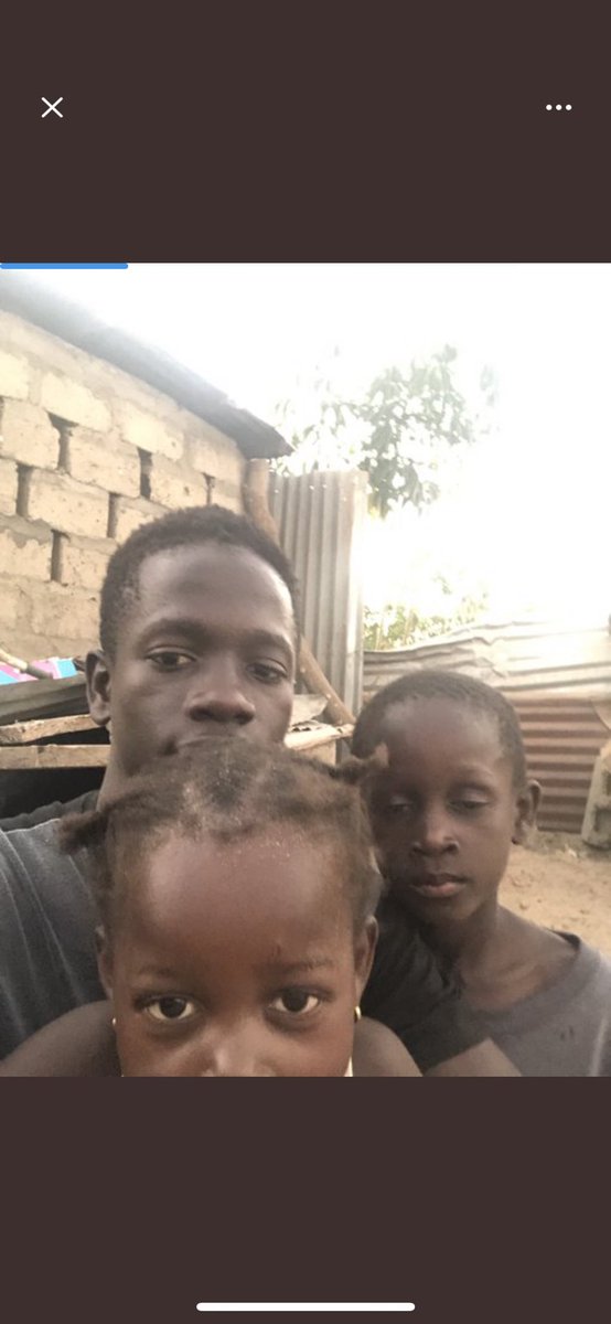 We all deserve to be living good no one choose to be and orphan 🥹 it was all choosing by God , but if we share the little we have then the world will become one ☝️ God bless you all 🙏