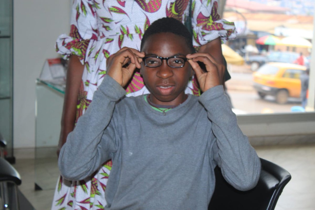 ismaelteta's tweet photo. #BrightSight for better future.
The 🎊1️⃣st🎊 adolescent receives a pair of 👓 under the @USAID funded #BrightSight project.
Talla is 1️⃣2️⃣. He was once challenged with his studies due to vision impairment.
Today, he hopes to be his best🏆
His mum smiles with overwhelming joy. https://t.co/x6gu5FsUZ1