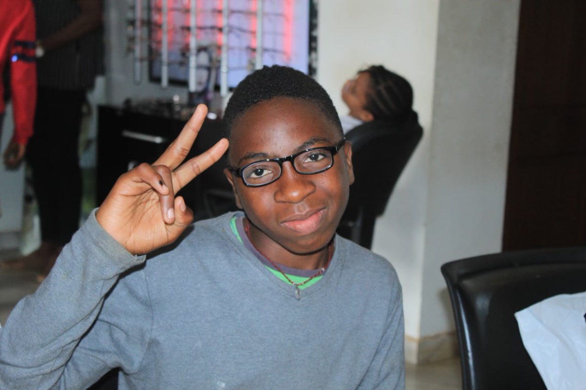 ismaelteta's tweet photo. #BrightSight for better future.
The 🎊1️⃣st🎊 adolescent receives a pair of 👓 under the @USAID funded #BrightSight project.
Talla is 1️⃣2️⃣. He was once challenged with his studies due to vision impairment.
Today, he hopes to be his best🏆
His mum smiles with overwhelming joy. https://t.co/x6gu5FsUZ1