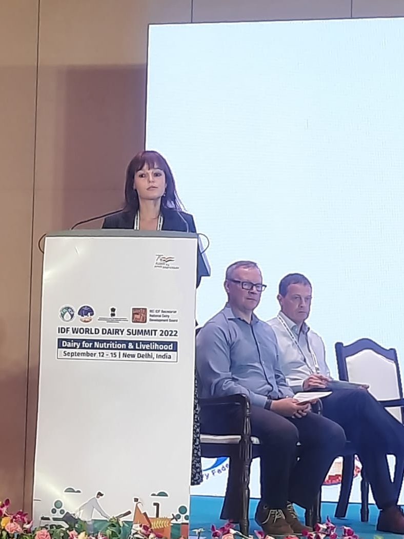 IDF Prof Pavel Jelen #EarlyCareerScientistAward 2022 1st prize winner Angela Costa speaks about her research on bovine colostrum #IDFWDS2022

<a href="/NDDB_Coop/">National Dairy Development Board</a> <a href="/FIL_IDF/">International Dairy Federation</a> #bovinecolostrum #dairy #cattle