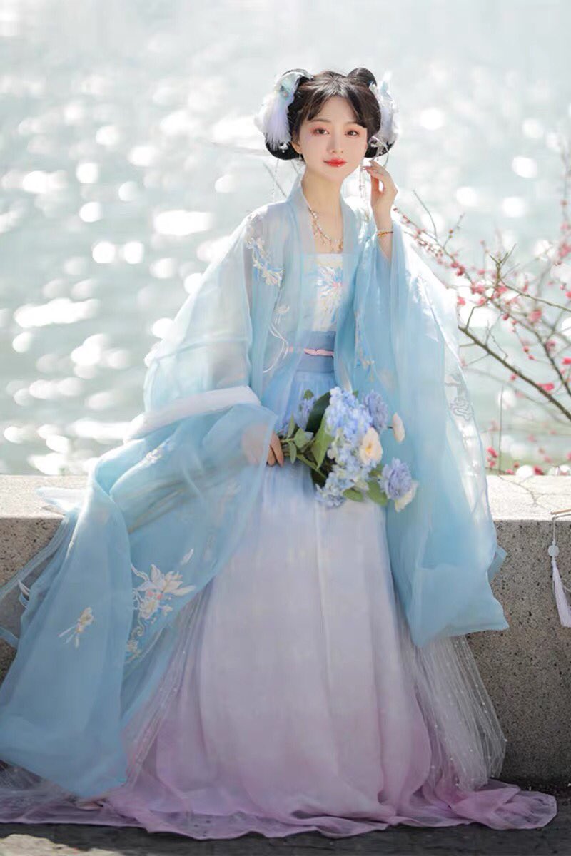 Lily 横浜中華街チャイナドレス 漢服 販売 レンタル Lily Chinatown Twitter