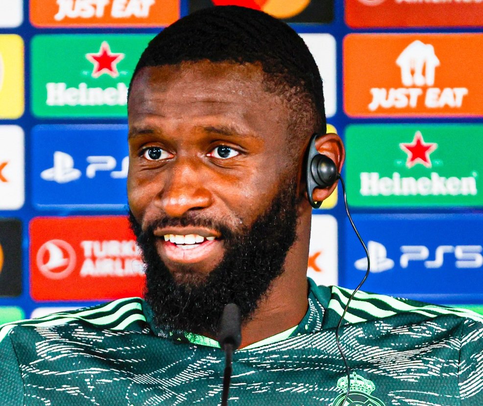 🎙Rudiger: "Es normal hablar en español, estamos en España". 

Si yo te contara Antonio...🤦🏻‍♂️