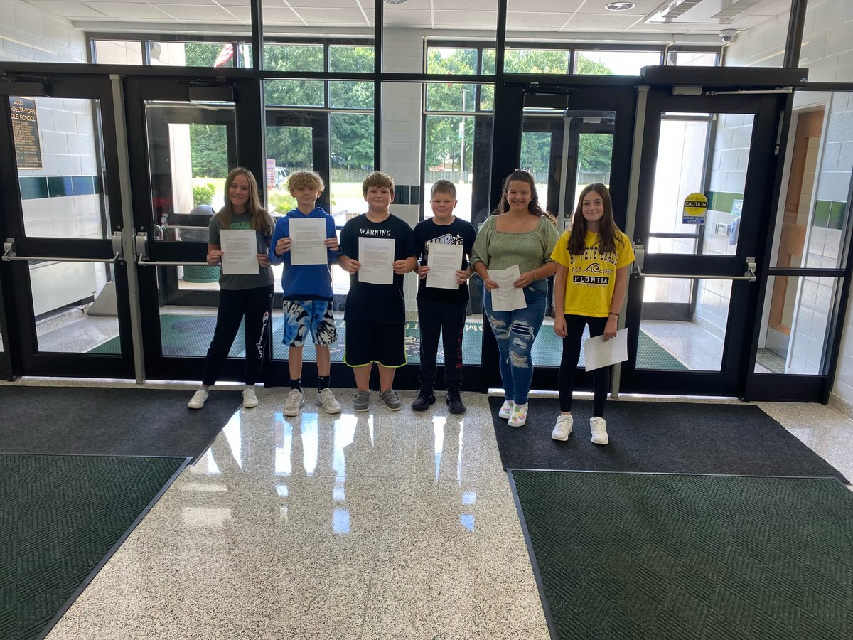 Congratulations to the newly elected middle school student government members!
#WeArePDY