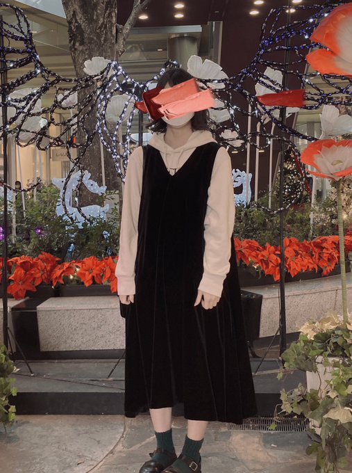 「黒ハイソックス ドレス」のTwitter画像/イラスト(新着)｜21ページ目