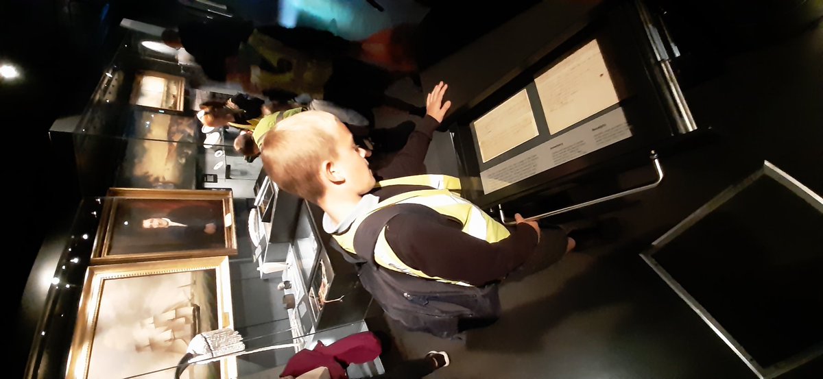 Mr Newton tweet media