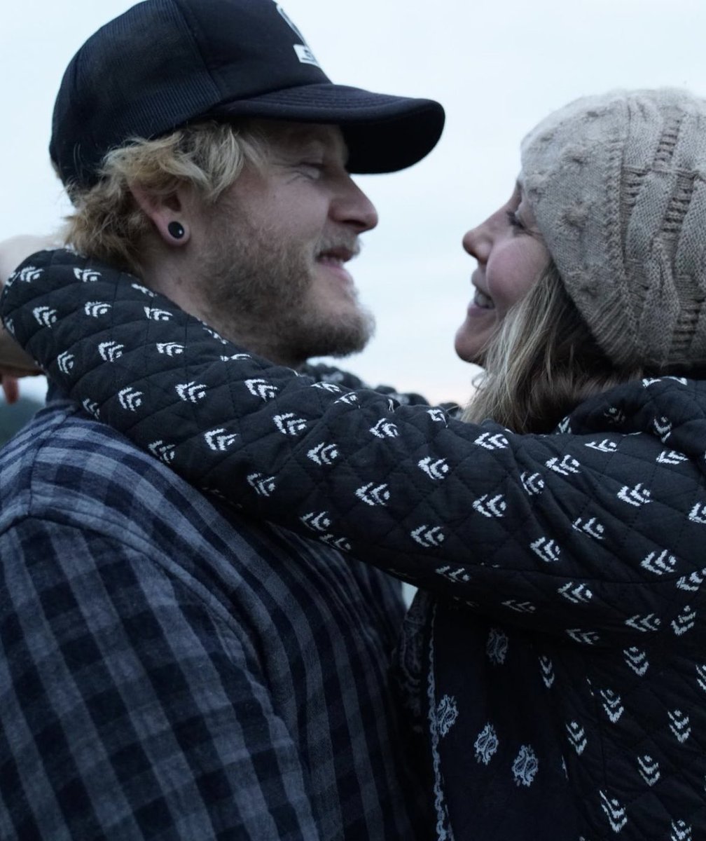 verasprofile's tweet photo. Happy Anniversary to these precious humans ♥️ https://t.co/k8UoPadcgs