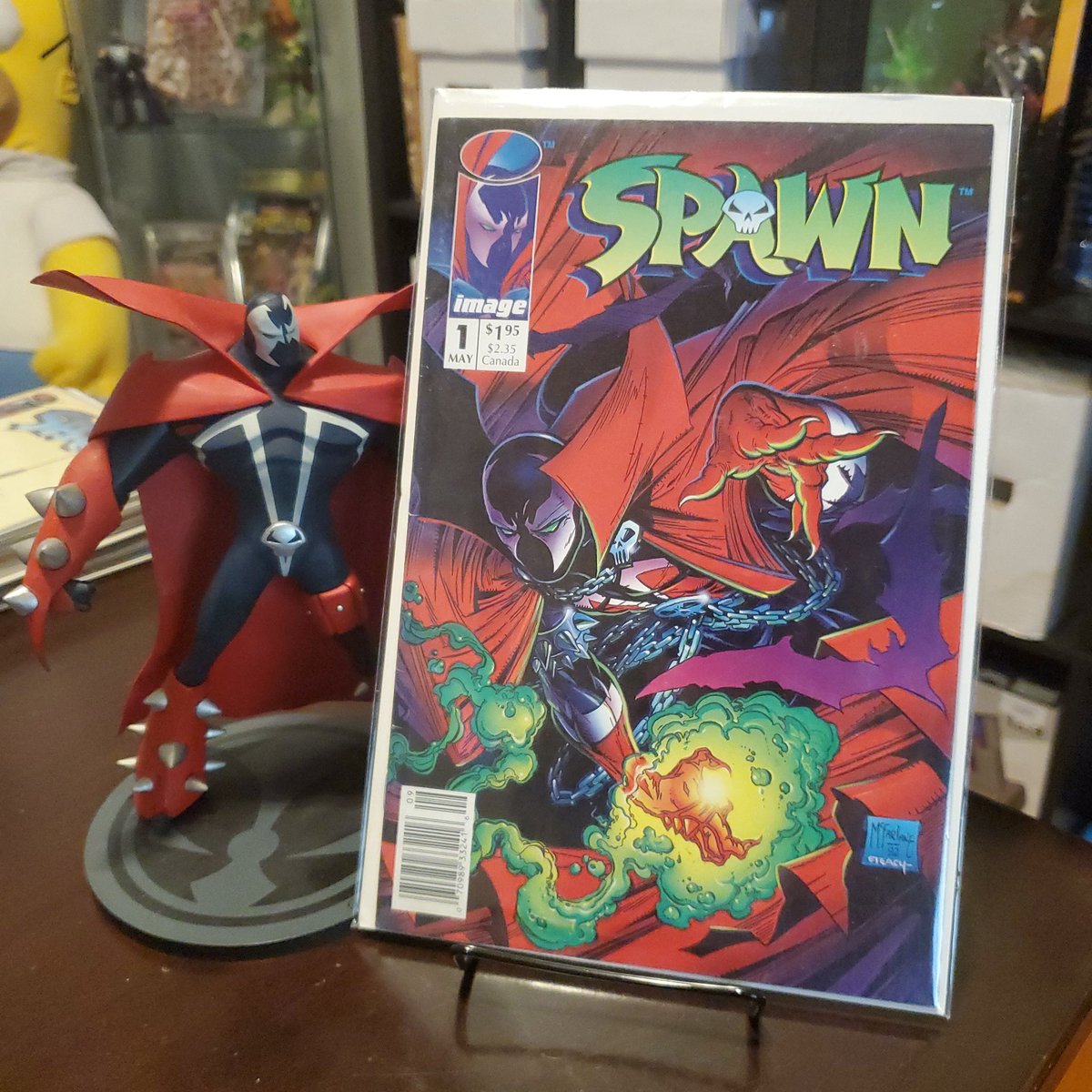 likecollectible's tweet photo. I'll be live on @whatnot in about 2 hours. This Spawn 1 newsstand will be up for grabs! #Spawn #spawn1 #imagecomics #whatnotcomics https://t.co/O5nAFN4Rh6