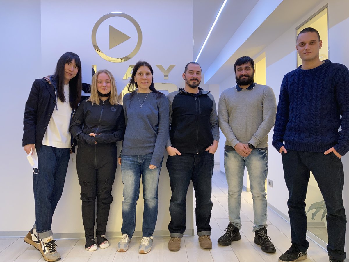 Being back to work also means being reunited with people.

Thank you <a href="/sugalleria/">SUGALLERIA スガレリア</a> for visiting us today, it is always a pleasure to see you! In the hope of another collab, here's a picture we took when you last visited our studio!