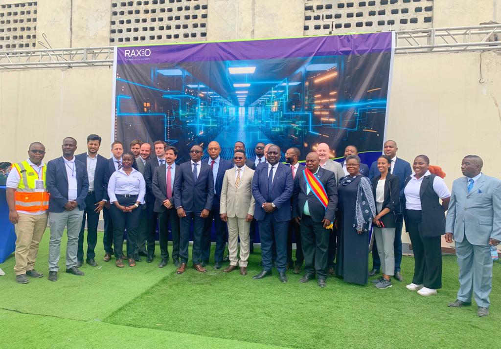 migishaofficiel's tweet photo. En avril 2021 j'annonçais le choix par le groupe RAXIO de la 🇨🇩 pour la construction d'un Dater Center de référence
Le 13/9/22 SEM le Min. du Numérique a posé la première pierre à Limete
Inauguration en 2023
500+ emplois indirects
Engagements tenus!
On avance 💪🏾
@Presidence_RDC https://t.co/qDT8iclU13