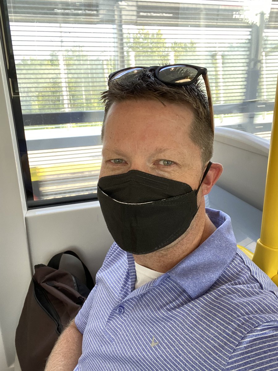 BradNixonOttawa's tweet image. Repping the #OttTransitChallenge2022 this morning. The system is the busiest I’ve seen it in years.