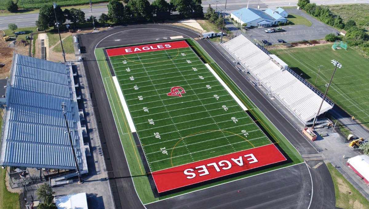 TheLandTekGroup's tweet photo. New turf at Cumberland Valley High School Mechanicsburg, PA installed by LandTek with a partnership with @FieldTurf. 🦅 #TakeFlightCV #BuildingChampionsFromTheGroundUp #OfficialFieldTurfPartner 📸 @CVHS_Football @CVSDeagles 

Get Started: https://t.co/VvWkJEXJeI https://t.co/XcONefqbLX