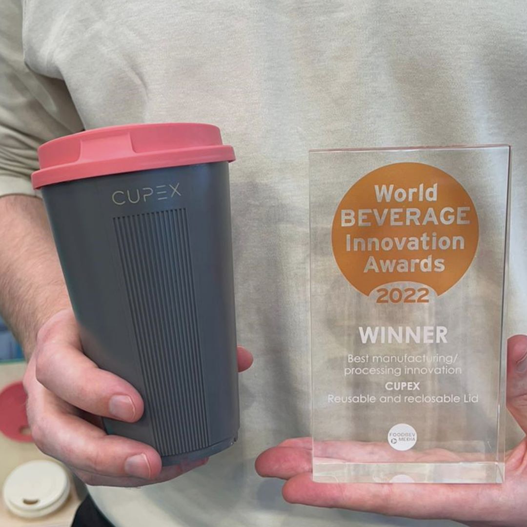 cupex2go's tweet photo. CUPEX® won the 𝗪𝗢𝗥𝗟𝗗 𝗜𝗡𝗡𝗢𝗩𝗔𝗧𝗜𝗢𝗡 𝗔𝗪𝗔𝗥𝗗 𝟮𝟬𝟮𝟮 in the "Best Manufacturing/Processing Innovation" category!

We are grateful and happy to hold this award in our hands.

@FoodBev #FoodBevAwards @drinktec @cupex2go #reusable #beverage https://t.co/fW0SQUSvSV
