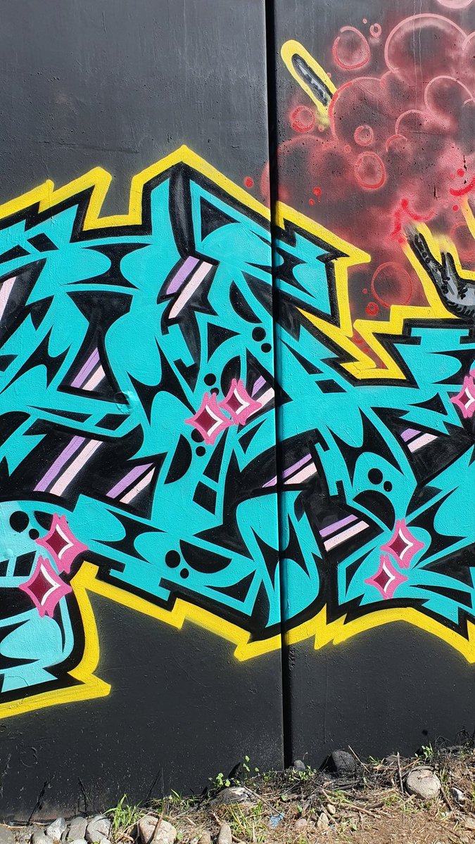wildfanta's tweet photo. yellow jam in brescia[italy] was awesome like every year... thnx for the invitation...
#graffiti #jam #hiphopjam #brescia #italia #wildfanta #colours https://t.co/43oTTSQShN