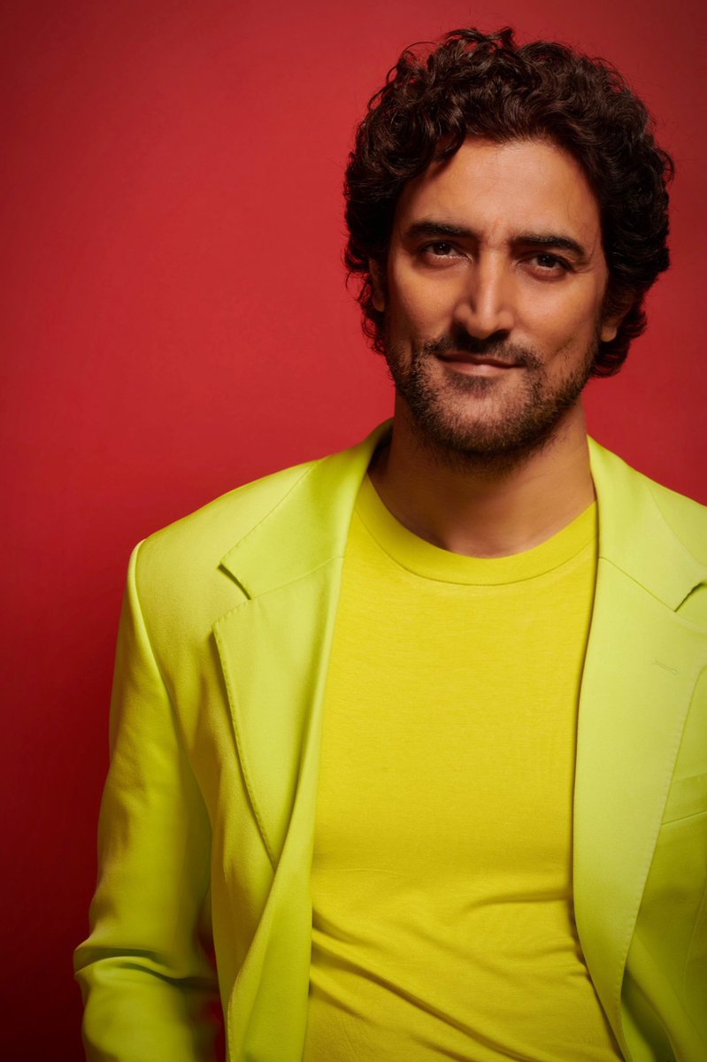 kapoorkkunal's tweet image. Neon dreams 
#GlowWithTheFlow