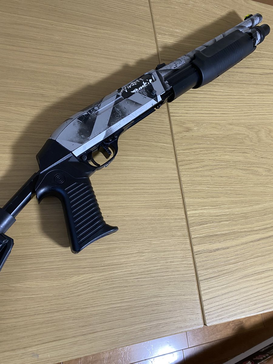 seed_tm's tweet photo. やっと、やっとSISTER行く準備が出来た…今月行こう。
2年振りくらいのサバゲー。
怖い https://t.co/Km1nMTj7NC