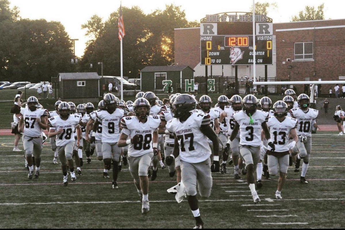 Pburgstudsec's tweet photo. THIS FRIDAY THE LINERS GO TROPICAL ๐ด NORTH HUNTERDON TRAVELS TO OUR BEACH TO TAKE ON THE BOYS FOR OUR FIRST HOME GAME๐ MAKE SURE YOU POP OUT TO SUPPORT WITH YOUR BEST TROPICAL LOOK ๐ AFTER THE BIG WIN LAST WEEK LOOKS LIKE THE LINERS HAVE NO PLANS OF STOPPINGโผ๏ธ #THISISOURBEACH https://t.co/SqXVvj2IgR