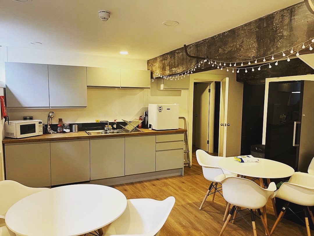 Crosthwaite tweet media