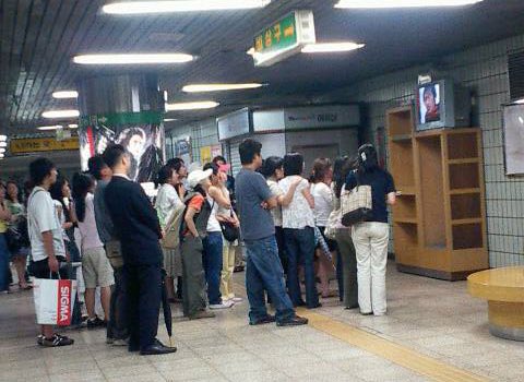 내 이름은 김삼순
본방 시간 놓쳐서 집에 못 들어가면
지하철에서 봤다 이거야
진정한 옛드 로코의 맛