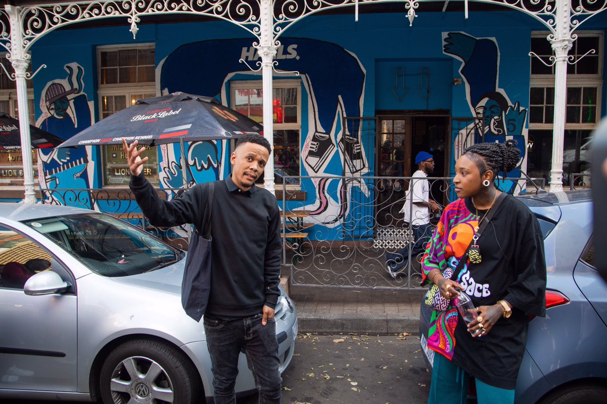 Moziak Magazine tweet media