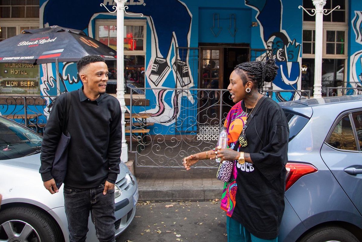 Moziak Magazine tweet media