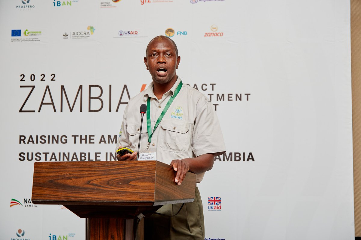 CGIARAfrica's tweet photo. AICCRA🇿🇲 accelerator partners - @PlantCatalyst and @Lupiyaloans deliver influential pitches to Impact Investors at the ongoing #ZIIS for environmental friendly agricultural products and inclusive financial services respectively.
#ClimateAction #ziis
@Inga_JM @LMuzungaire https://t.co/ICHrMgvJop