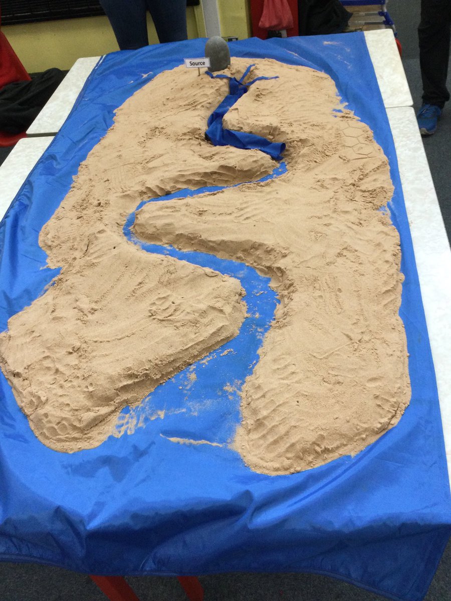 HTAClassBH's tweet photo. Thank you to the Rivers and canals trust for leading a fabulous session all about the journey of a river and the journey of our local river River Trent. The children blew me away with their technical vocabulary 🤩#HTAGeography https://t.co/xrOW9tJyTU