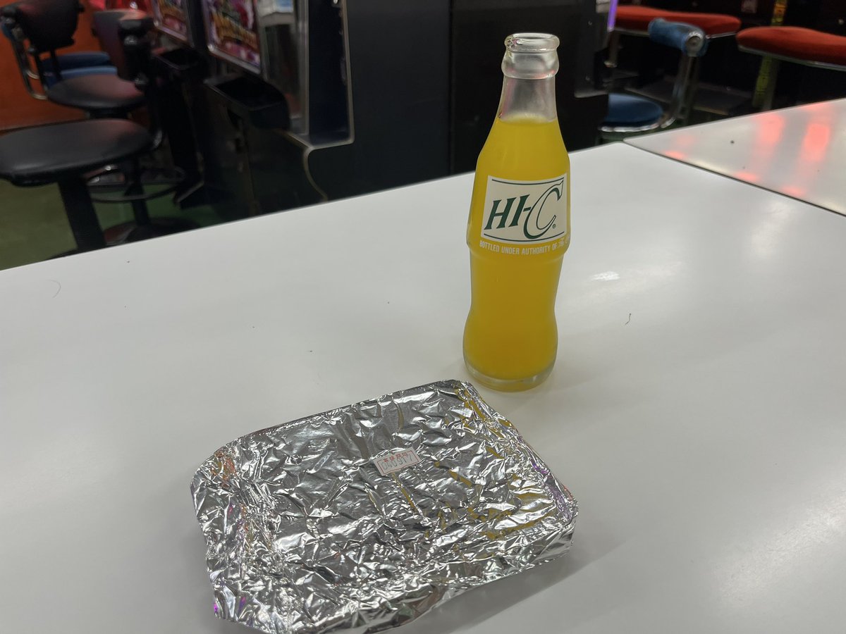 ナイツー
脱衣麻雀が面白かった