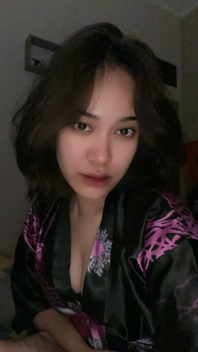 june 🐺 tweet media