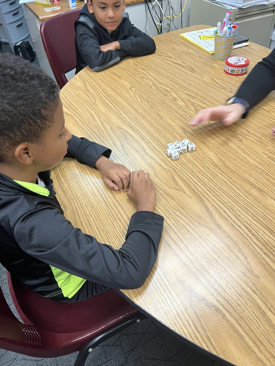 DrLindaDowell's tweet photo. Working on s blends and sentence formation in speech today! #ISpot #storycubes @NorthWayneElem @MrsWey10 #wearewayne 💜 https://t.co/mDBQEeTowb