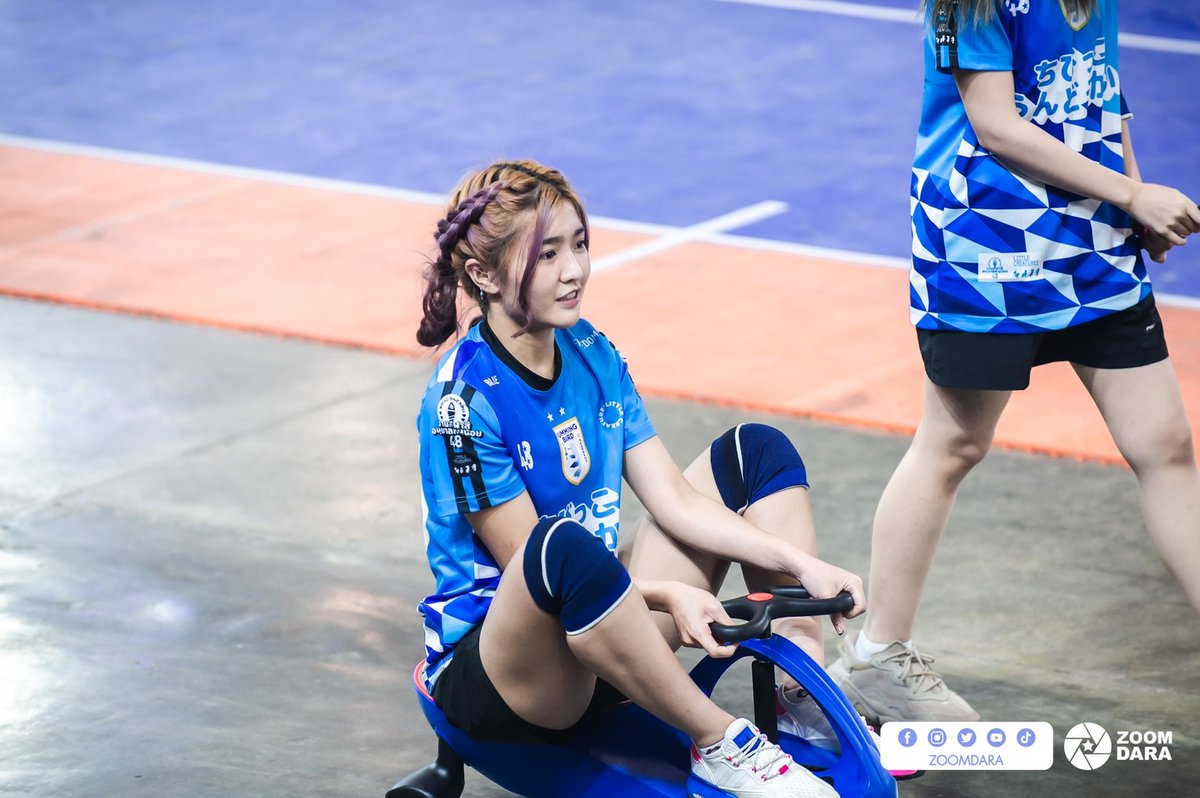 JennisFCTH's tweet photo. [ @zoomdara_online]

ภาพอัดแน่นมาก https://t.co/edqexZi4L4

#BlueHummingBird #เบ้าหน้าฟ้าประทาน #กีฬาสีอนุบาลหนูน้อย48 #JennisBNK48 https://t.co/5Cc430f9le
